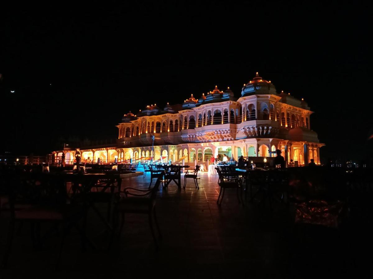 Chunda Palace Udaipur Esterno foto