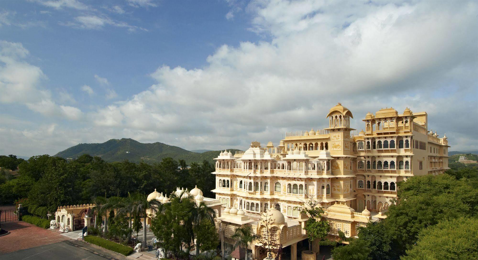 Chunda Palace Udaipur Esterno foto